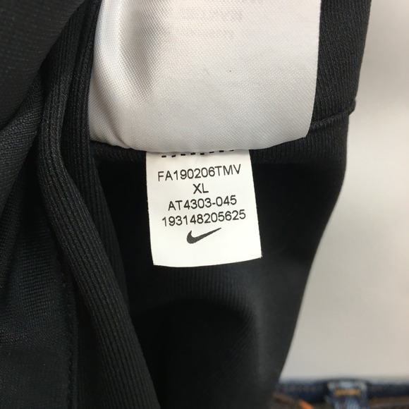 Nike Court New York Style Men's Size XL Padel T-Shirt‎ - Off Noir AT4303-045 - Picture 6 of 8